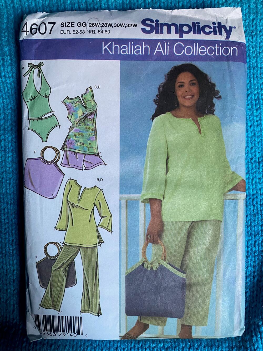 Simplicity sewing pattern  4607 pants top halter top bag shorts